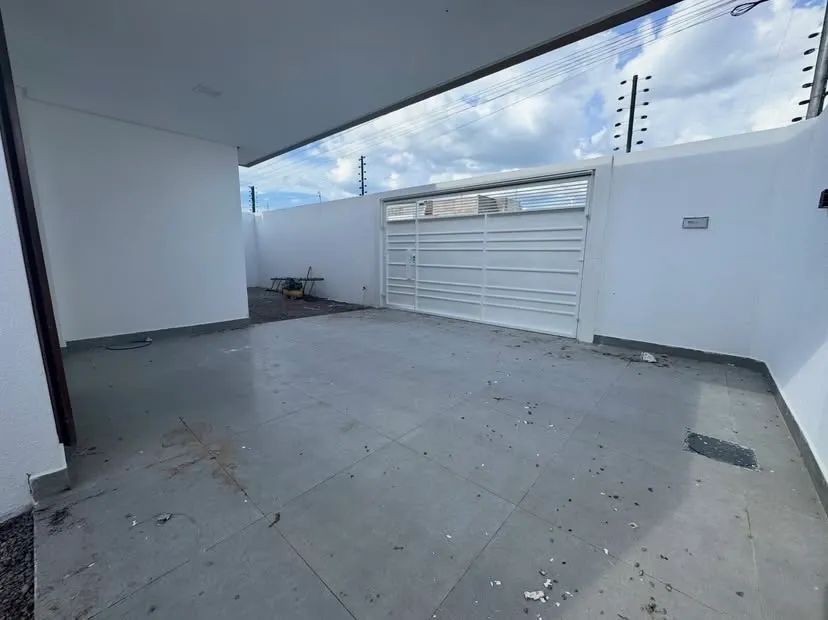 Casa com fachada moderna  - Foto 2