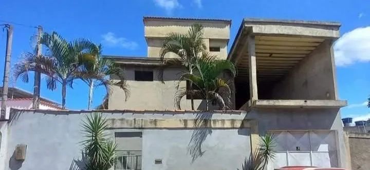 Vendo casa e área de lazer 