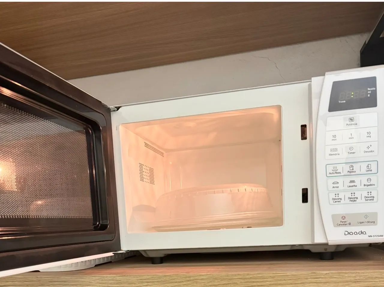 Microondas Panasonic 21L - Foto 2