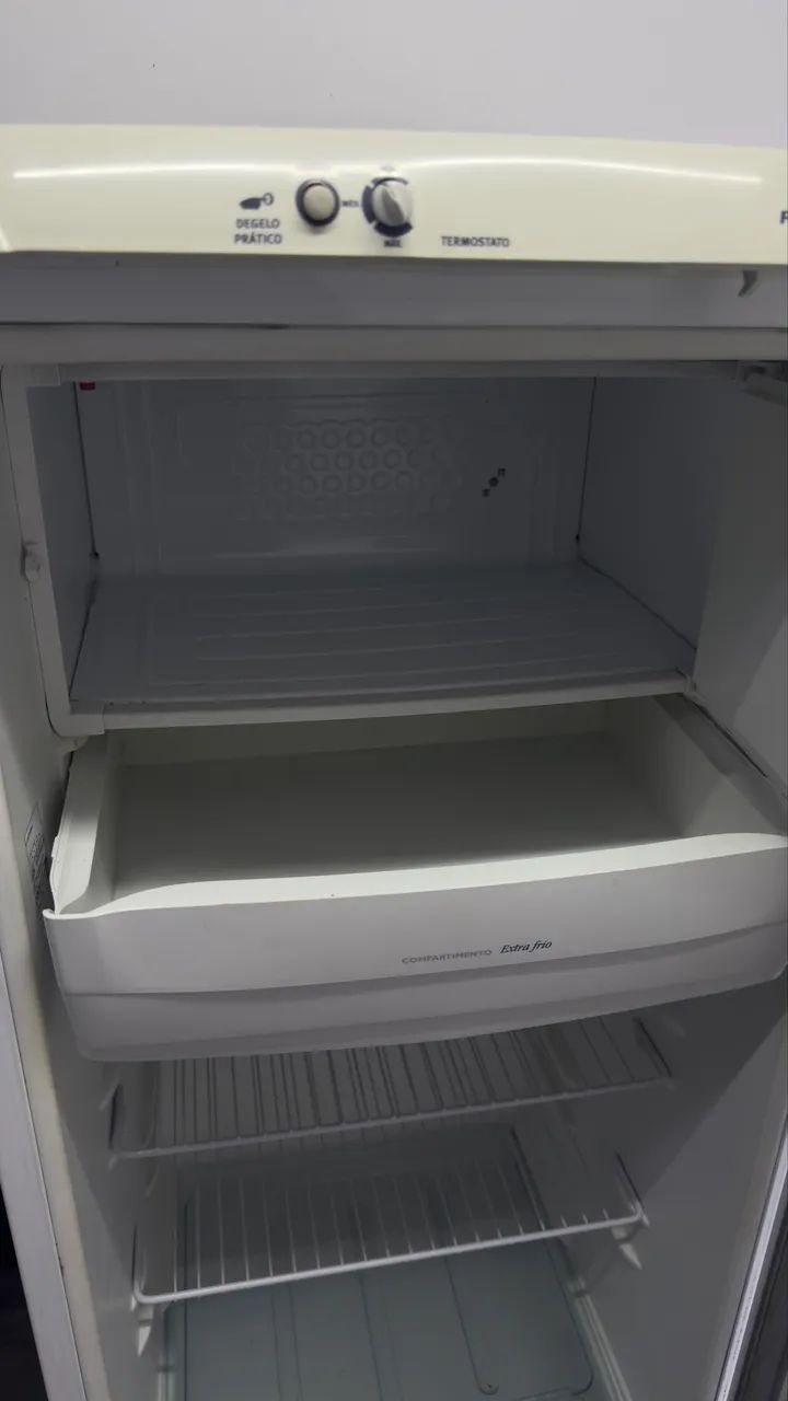 Geladeira Electrolux RE28 - Foto 6