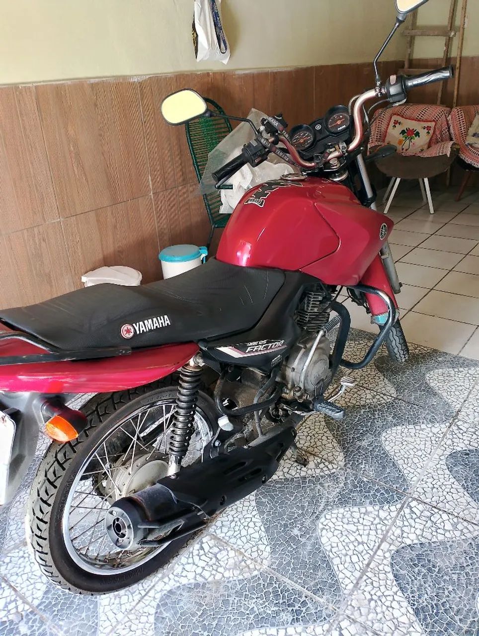 Moto Yamaha 125 factor  - Foto 5