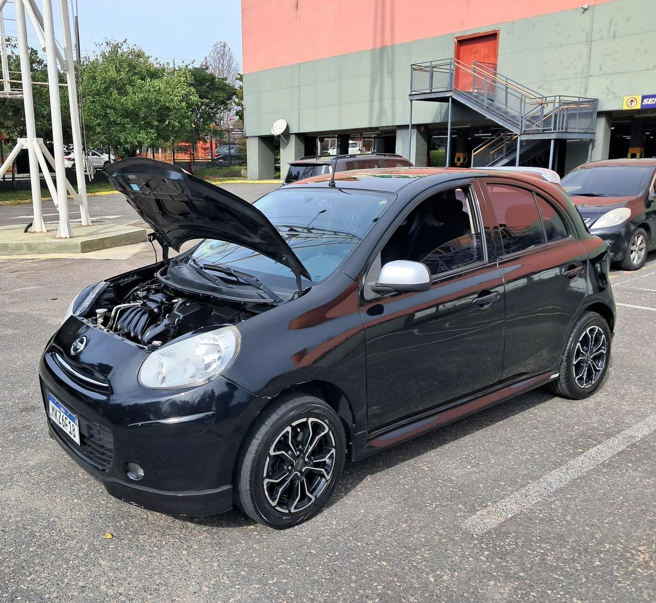 Nissan March 2013