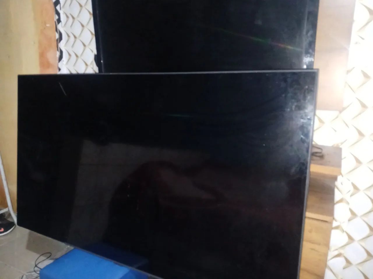 Vendo tv com tela quebrada,60 polegadas, smartv  - Foto 4