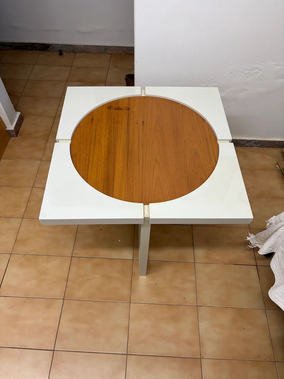 Mesa de Canto Moderna (MDF e Laqueada) - 70x70 cm - Foto 2