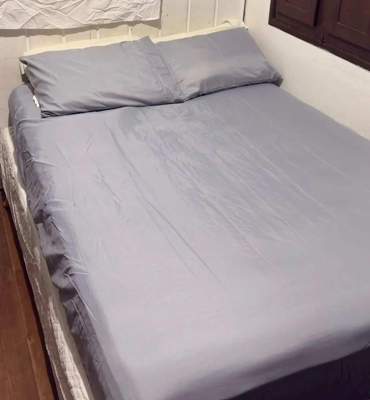 Cama de casal com colchão 