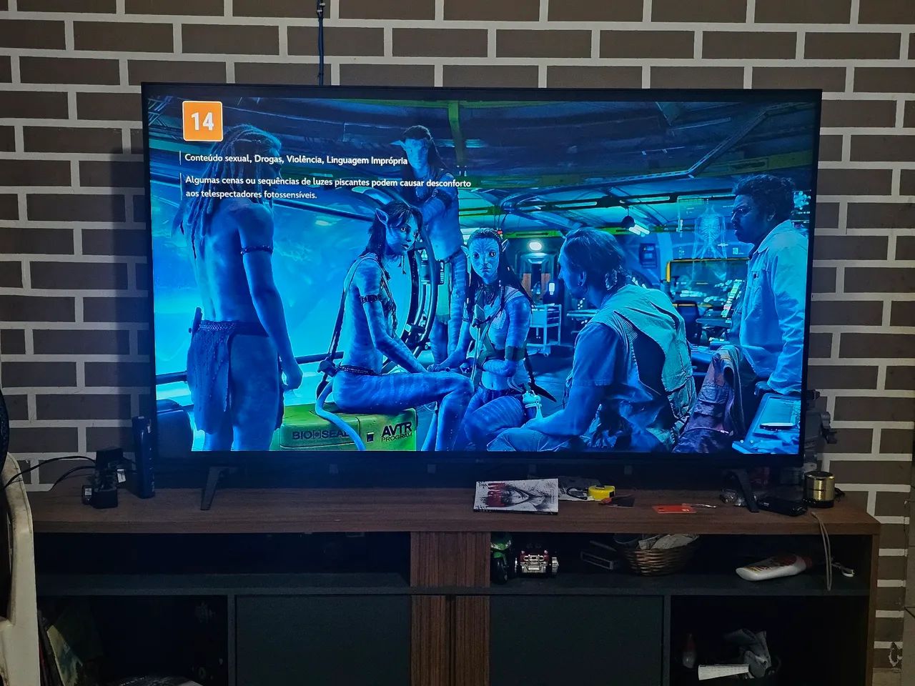 TV LG Smart 65 polegadas 4k HDR bem conservada - Foto 2