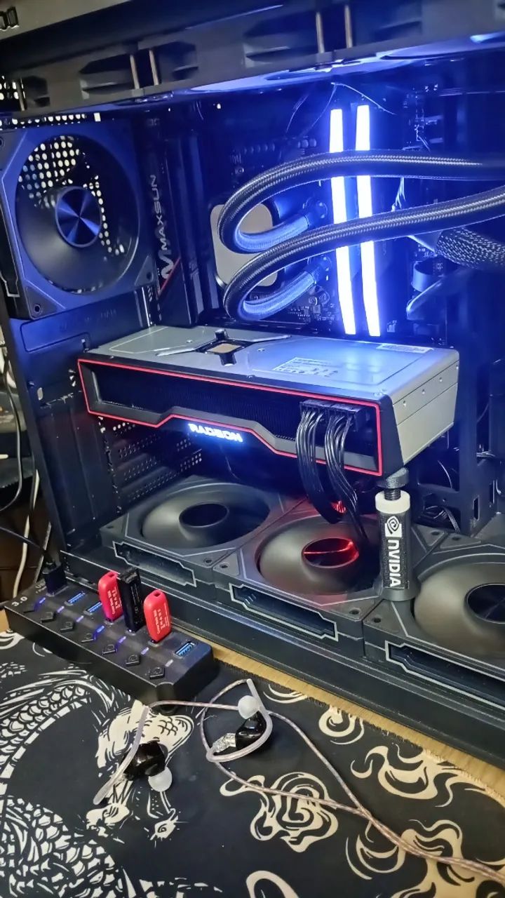 AMD Radeon RX 6900 XT - Foto 2