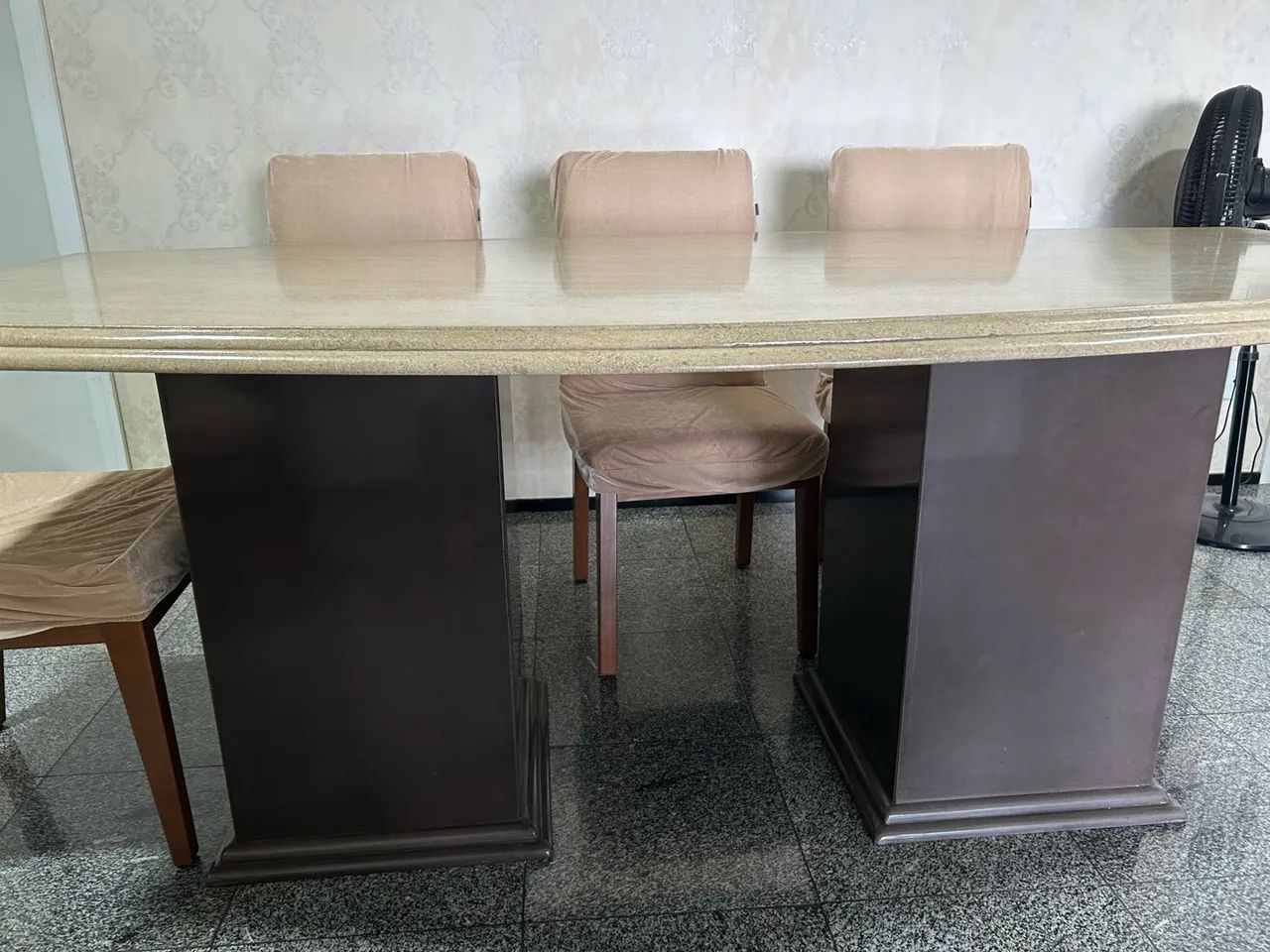 Mesa de Granito Bege