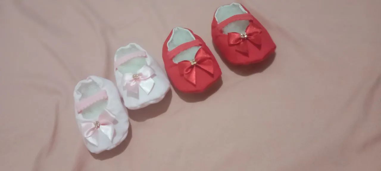 Kit 2 bolsa de maternidade, e 2 sapatinhos de bebe menina - Foto 3
