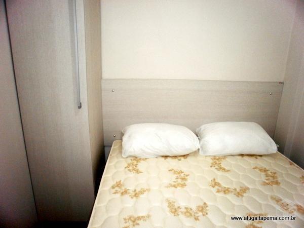 Apartamento Meia Praia 4 quartos com ar frente para praia - Foto 14
