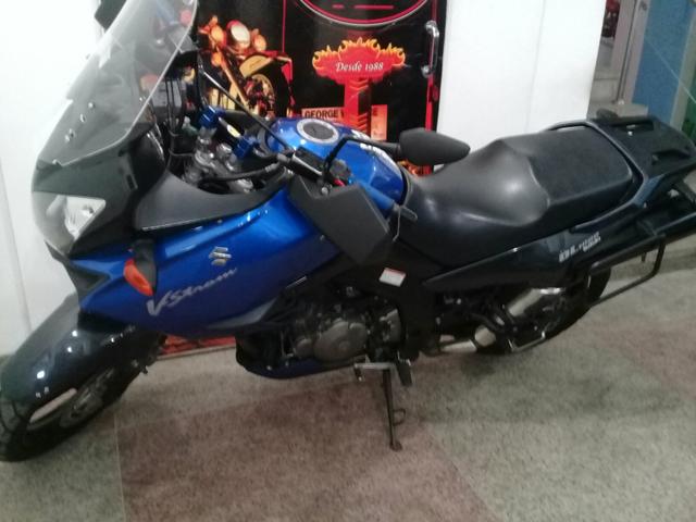 Suzuki v-stron do 1000 2008
