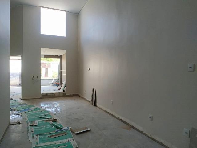 Moderna!!! 03 suítes, closet, lavabo e escritório! 500M² de lote - Foto 4