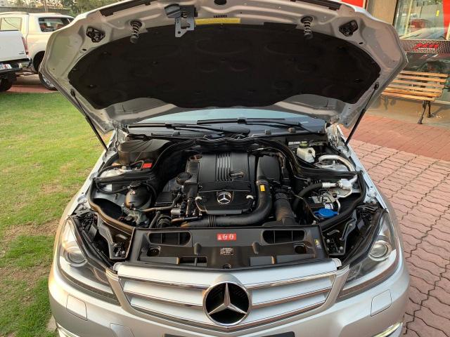 MERCEDES-BENZ C 200 2013/2014 1.8 CGI AVANTGARDE 16V GASOLINA 4P AUTOMÁTICO - Foto 9