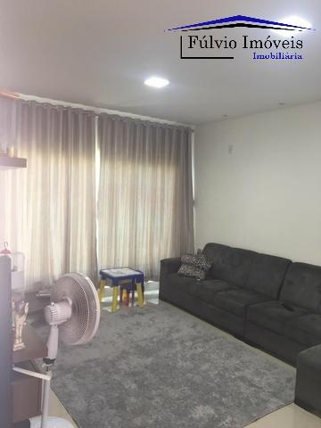 Excelente casa com 3 quartos, todos suítes, pé direito duplo e completa em armário! Única! - Foto 2