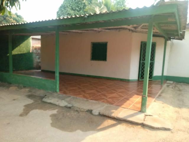 Casa a venda em Candeias troco por uma caminhao Baú em perfeita condição de uso