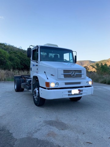 CAMINHÃO MERCEDES 1318