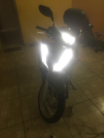 MOTO HONDA 150 SH
