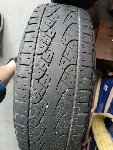 pneus 215/75 r15 Pirelli scorpion - Foto 3