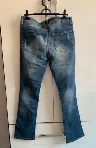 (TAM: 42) Calça Jeans Feminina  - Foto 2