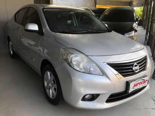 Nissan VERSA FLEX SL 1.6 16V 2014 em Paraná - SóCarrão