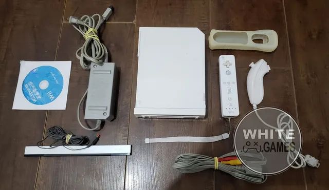 DESBLOQUEADO Nintendo Wii 512MB Standard cor branco - Black Games