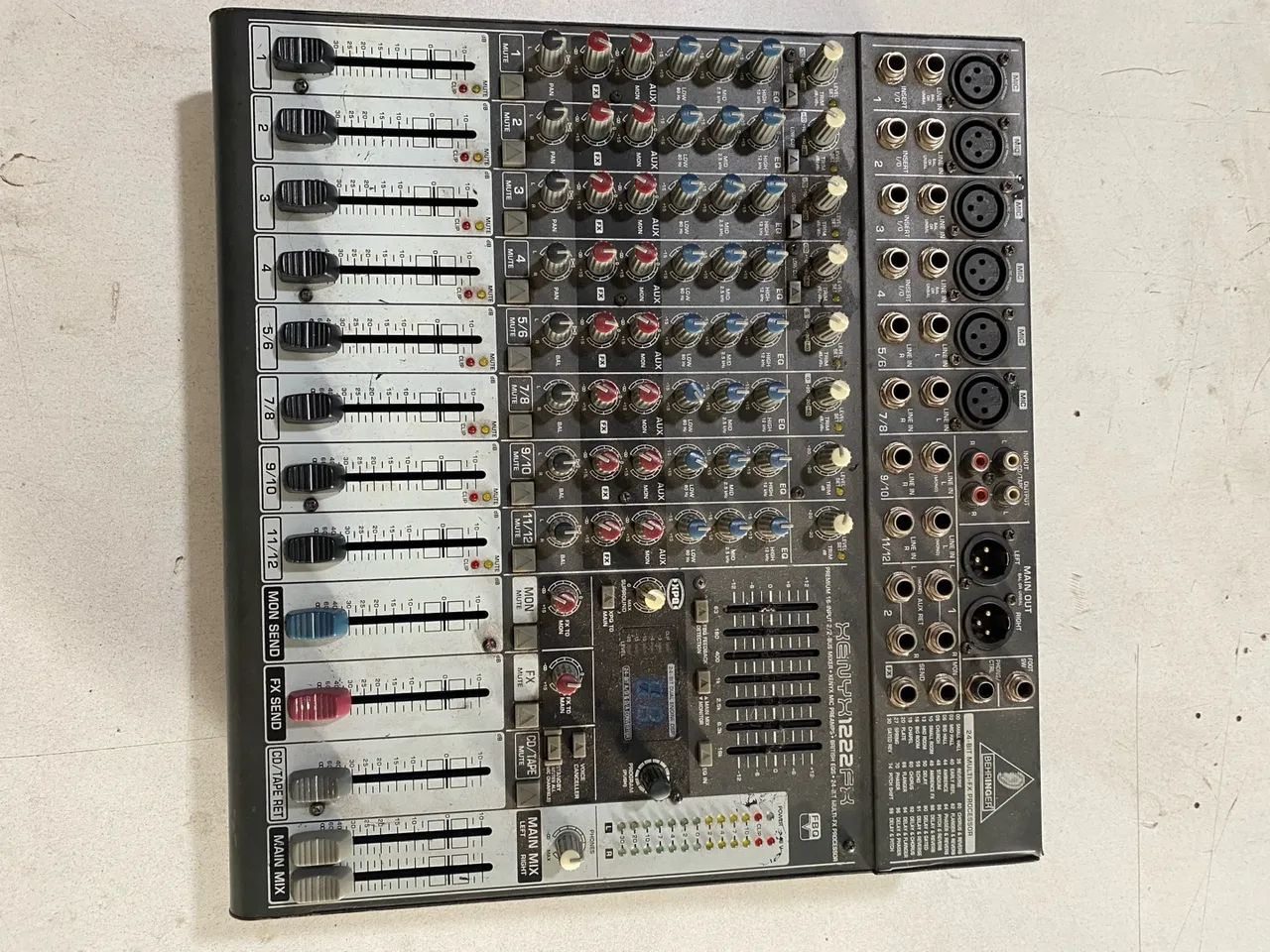 Mesa de Som Behringer Xenyx 1222FX - Foto 3