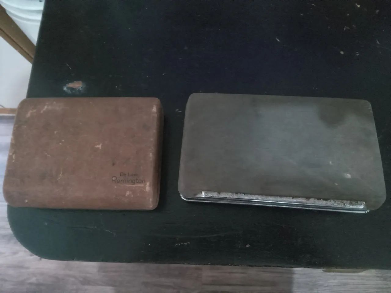 2 Antigos aparelhos de barbear, Remington e  Philishave , LEIA O ANÚNCIO - Foto 6