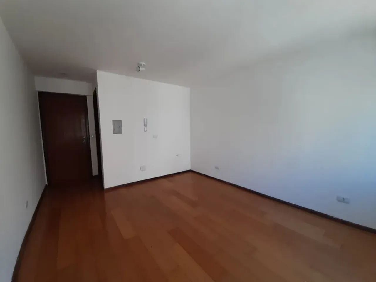 Conjunto Comercial para alugar por R$ 700.00, 27.60 m2 - CENTRO - CURITIBA/PR - Foto 2