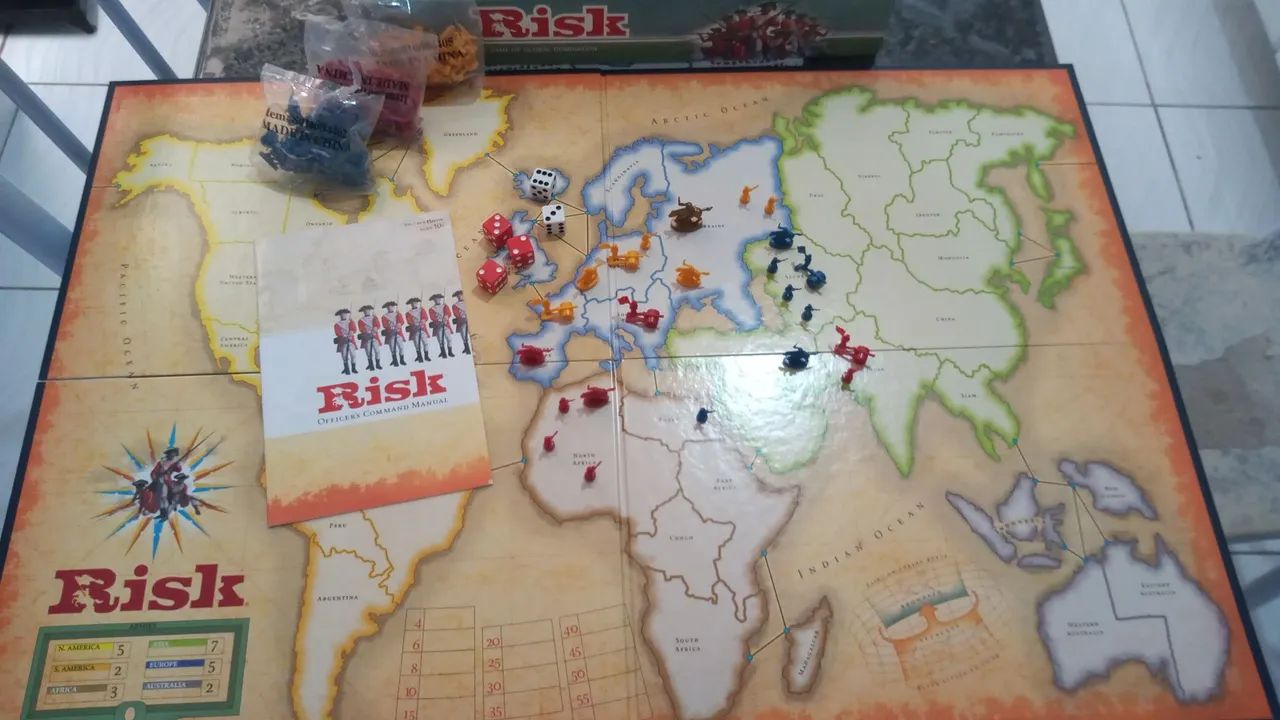 Jogo de Tabuleiro Risk. Jogo de Dominação Global - Foto 2