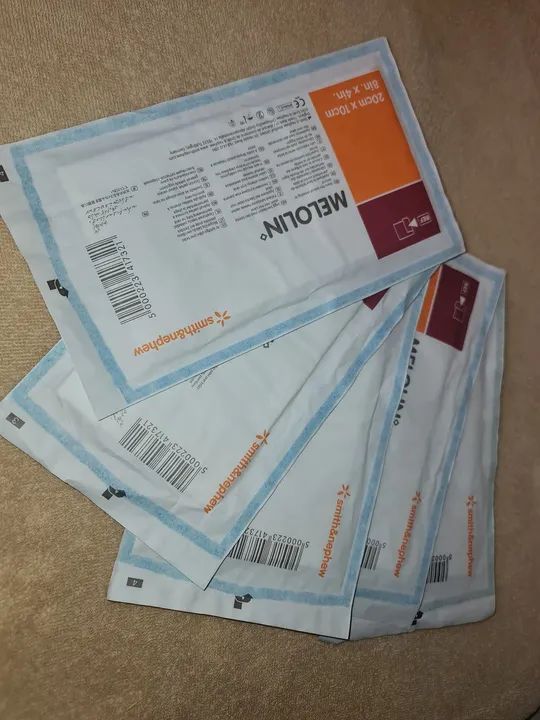 Curativo não aderente Melolin 20x10cm - Foto 2