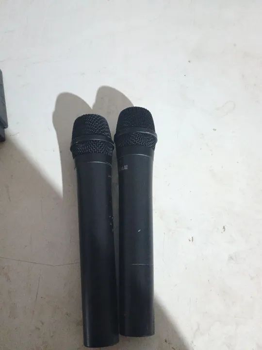 Par de Microfones Sem Fio para Karaokê - Foto 2