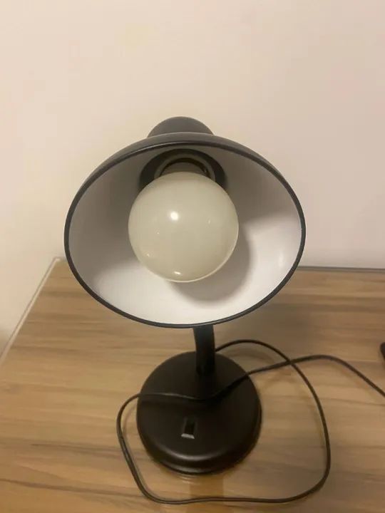 Luminária de mesa TLM 04 Preta Bivolt Taschibra 1unidade