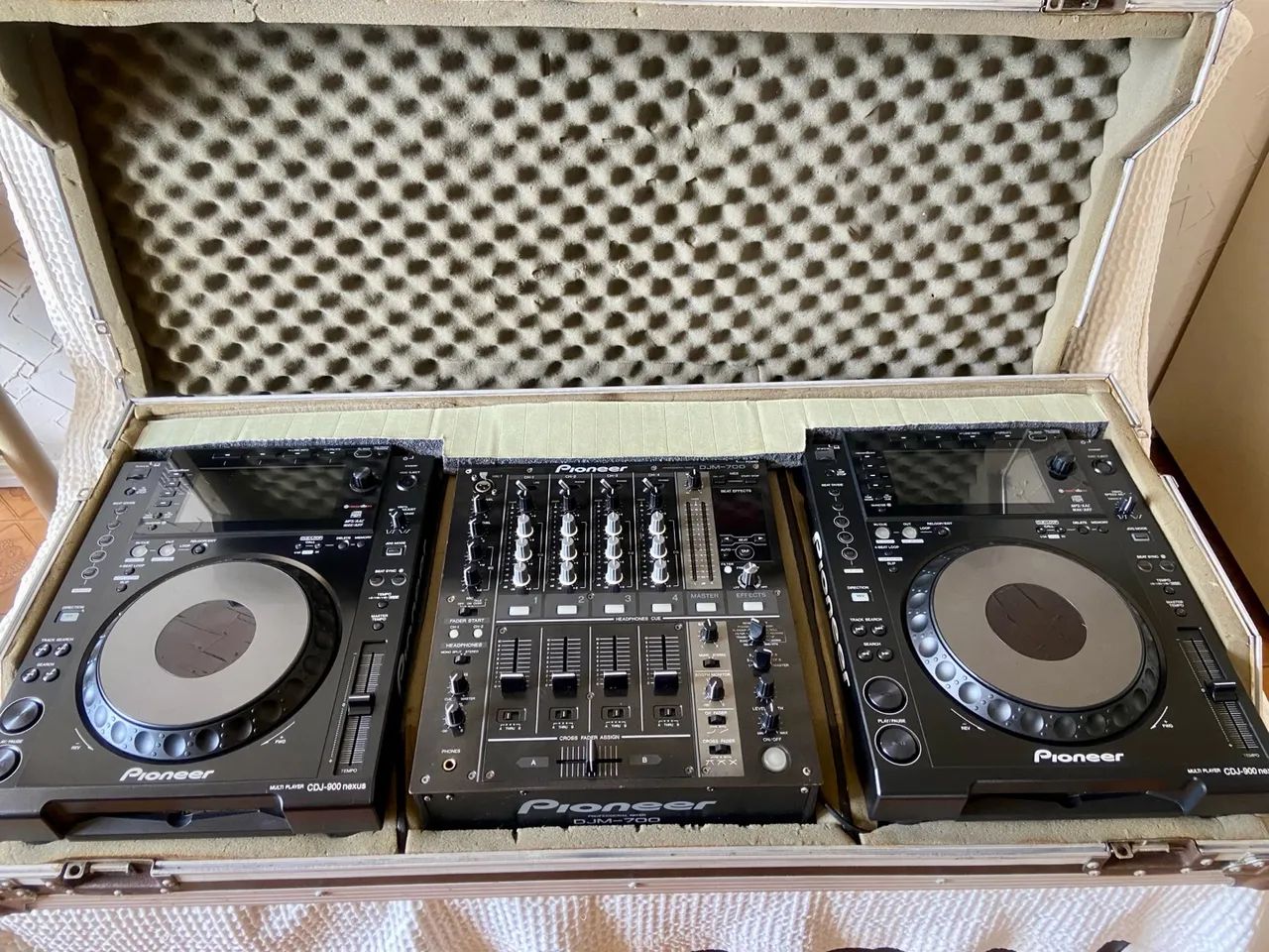 Pioneer DJ set 2 x CDJ-850 + DJM-900 Nexus
