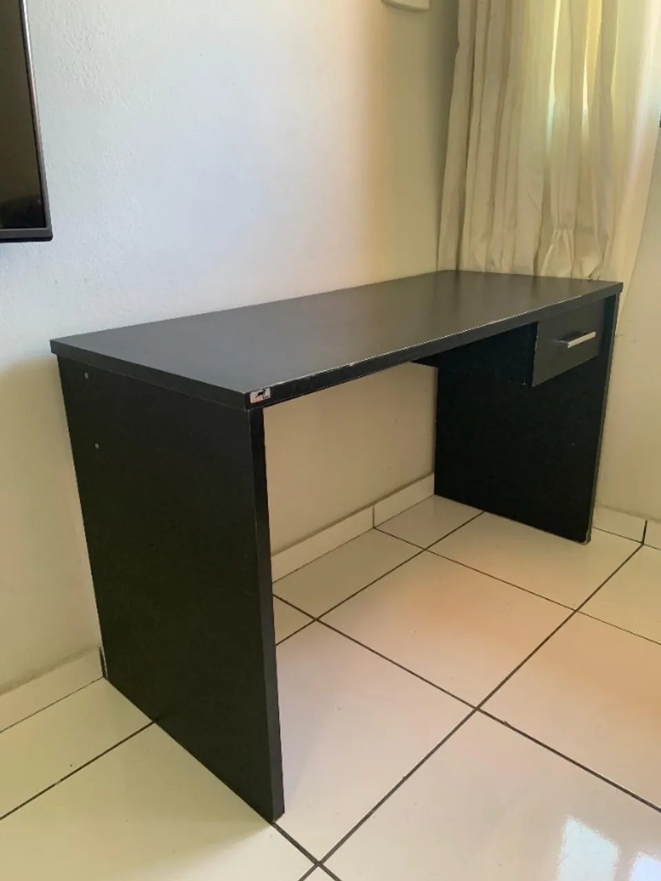 Escrivaninha Preta com Gaveta para Estudo / Home Office (1,25m)