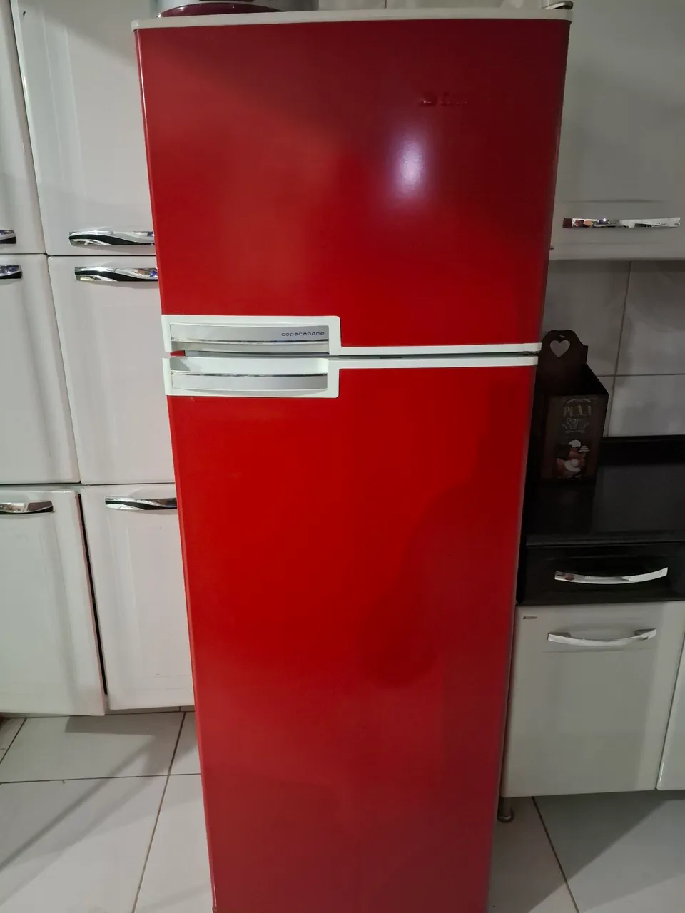 Geladeira Copacabana Retrô Vermelha