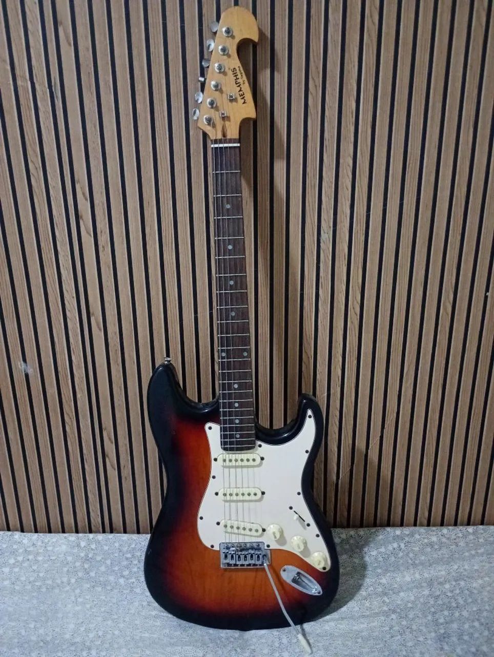 Guitarra Elétrica Memphis