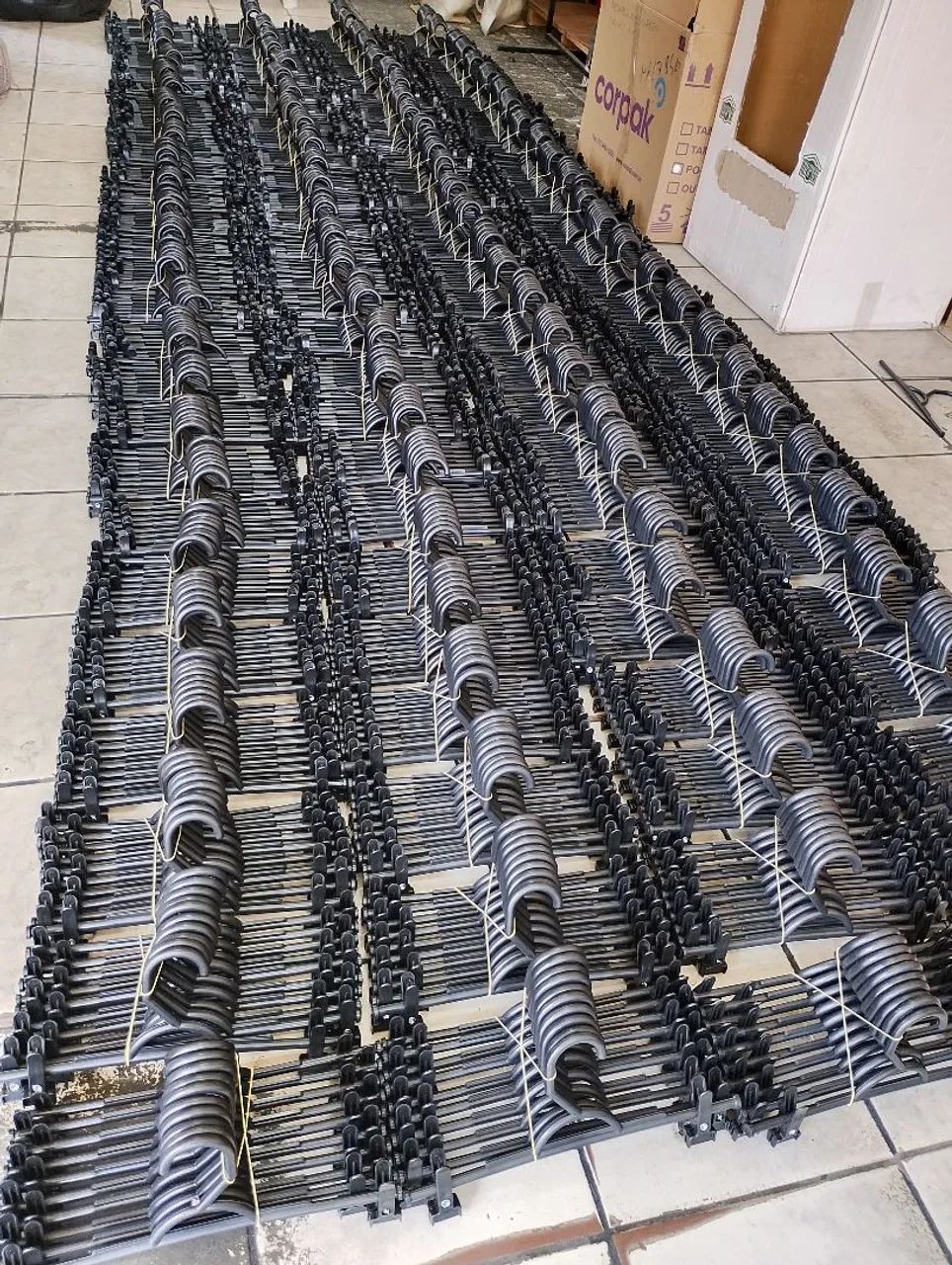 Cabide com presilha adulto novos 3,50un. Atacado  - Foto 4