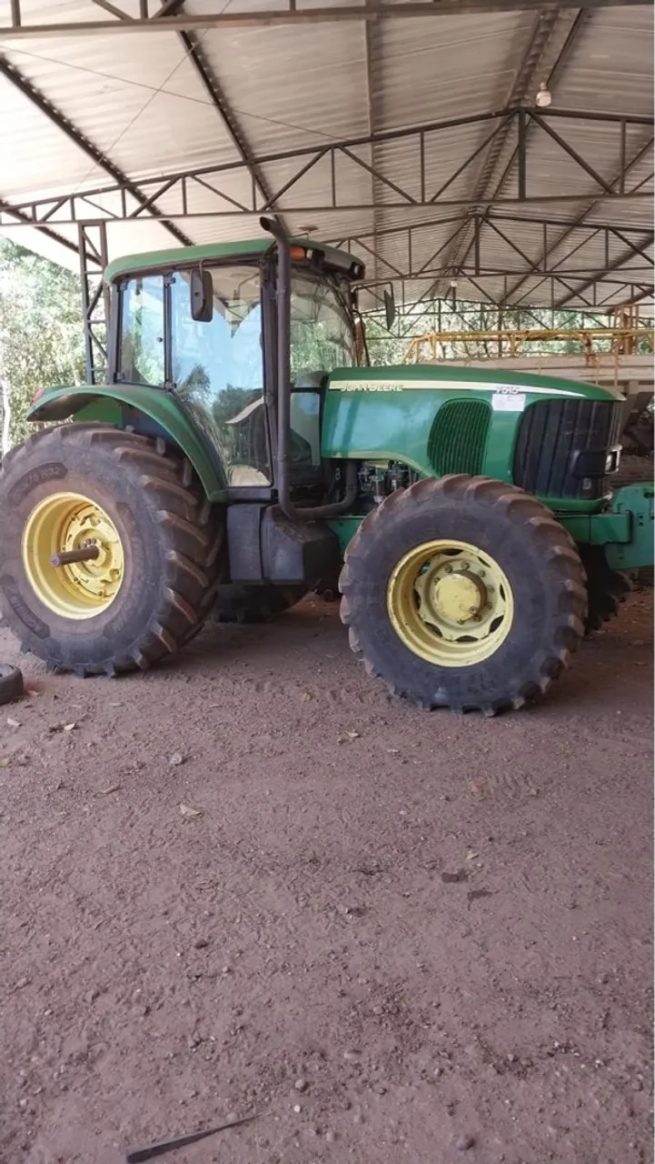 Trator Jonh Deer 7515