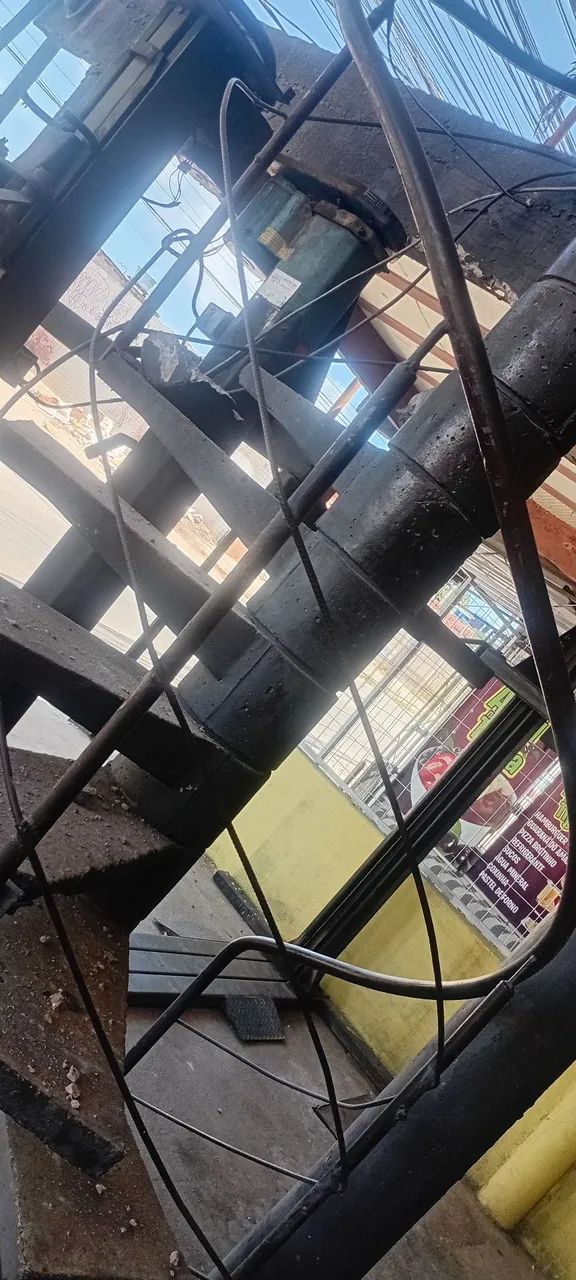 Corrimão caracol já está solta 