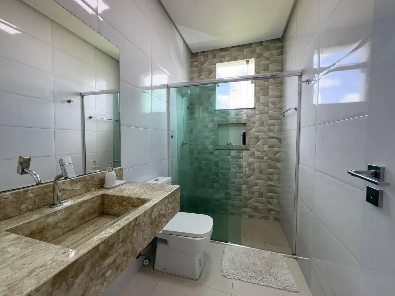 CASA TÉRREA no Passaredo 03 Suítes ( 1 Master com closet) Área Gourmet/ Claraboia/Jardim d - Foto 2