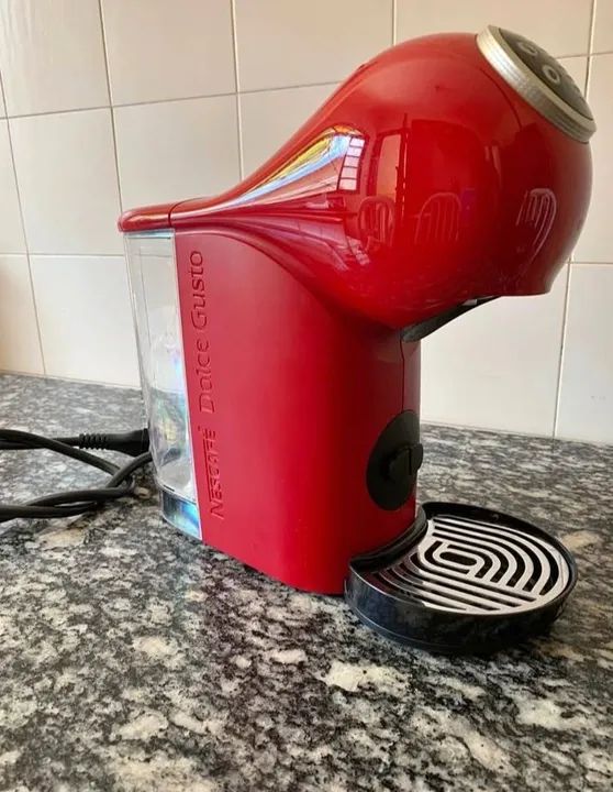Cafeteira Dolce Gusto  Genius S