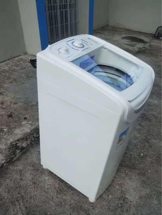 Vendo máquina de lavar roupa Electrolux 8 kg - Foto 4