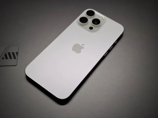 iPhone 16 Pro Max Titânio Branco | 256Gb | Chip Físico | Nacional