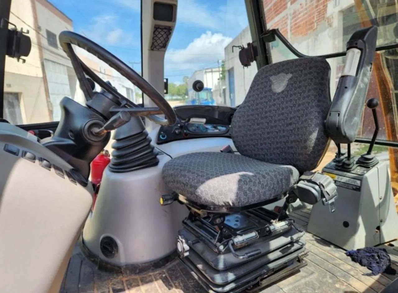 Retroescavadeira case 580n 4x4 ano 2017 - Foto 6