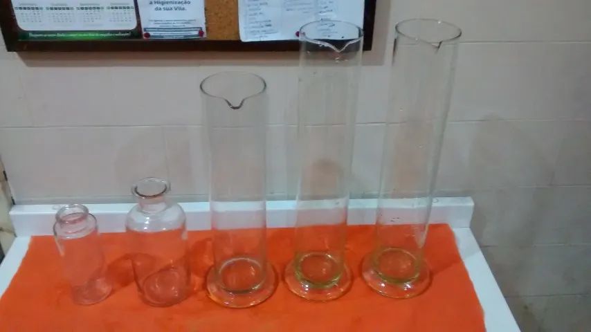 Vidraçaria para laboratórios de Química