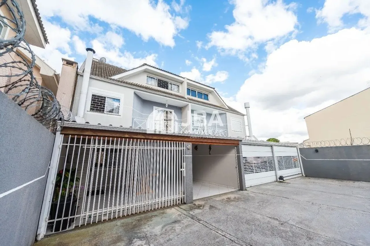 Triplex para venda com 214 m2 com 3 quartos em Boqueirão - Curitiba - PR