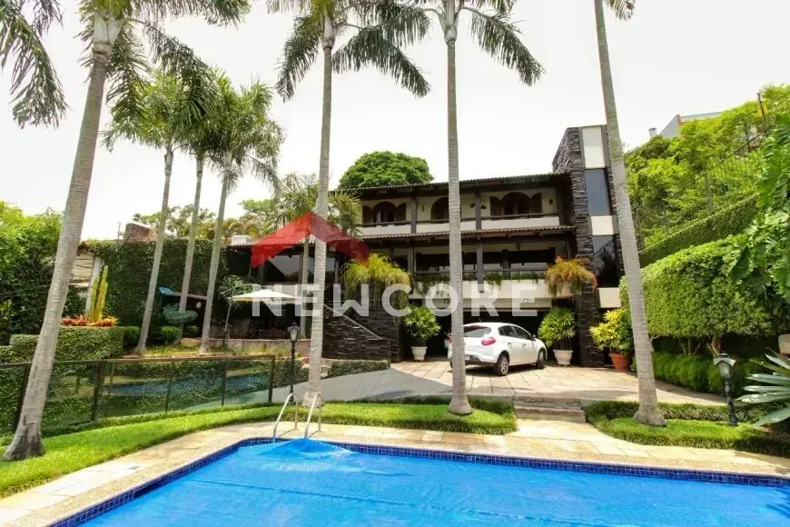 Casa em Avenida Guaíba - Vila Assunção - Porto Alegre/RS
