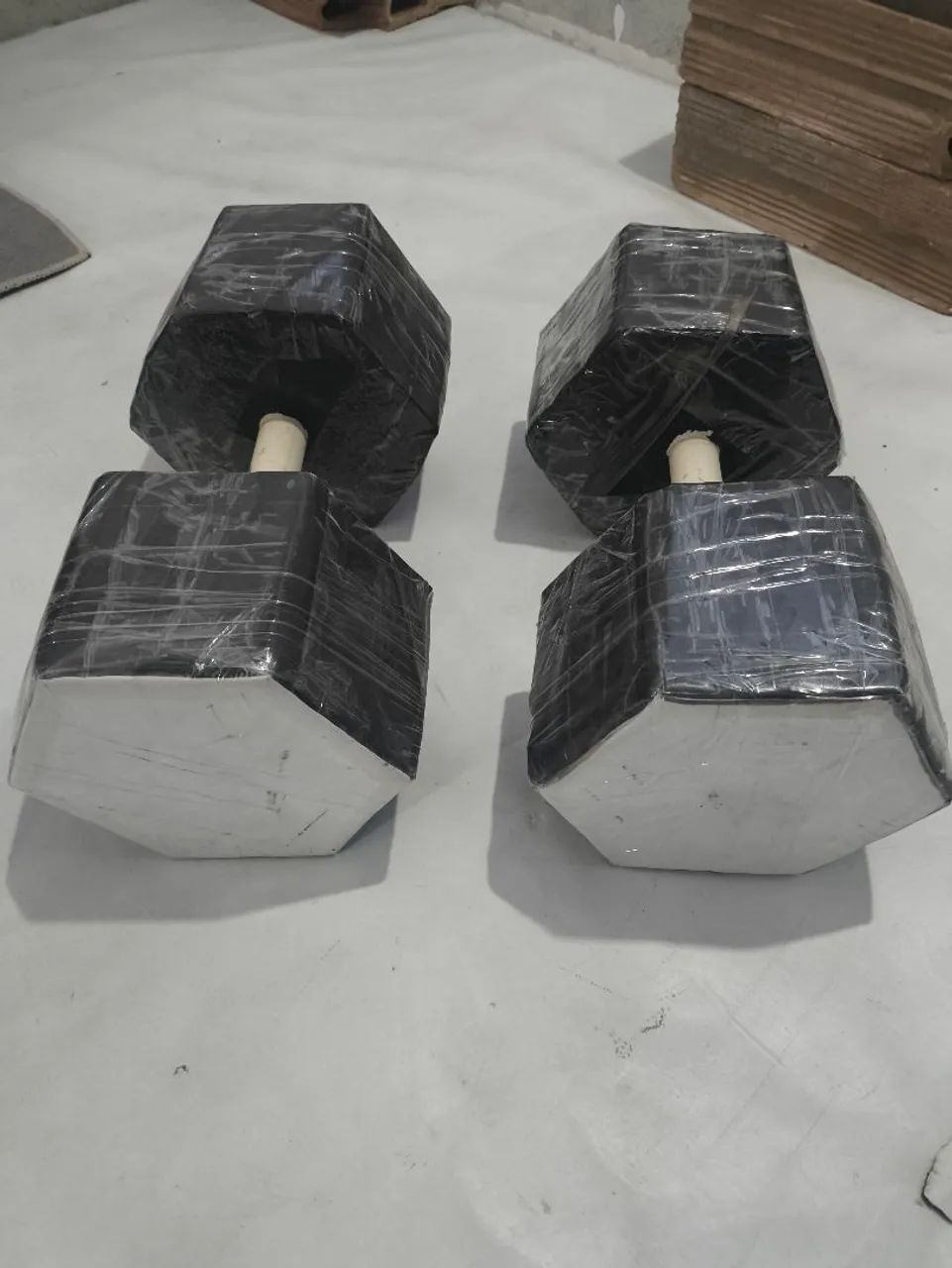 Halteres de concreto, Pares de 4Kg, 8Kg e 9Kg, (também vendo separados) - Foto 5