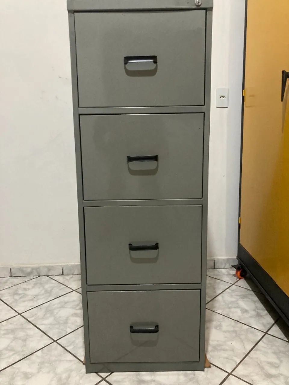 Arquivo 4 gavetas em metal - Foto 3