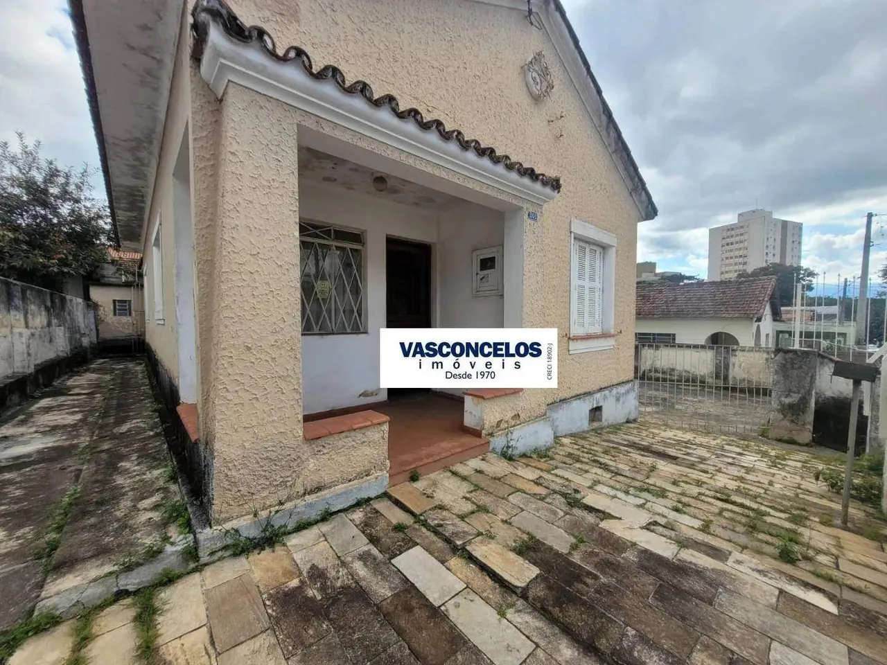 Casa com 4 dormitórios à venda, 210 m² por R$ 900.000,00 - Jardim Bela Vista - São José do